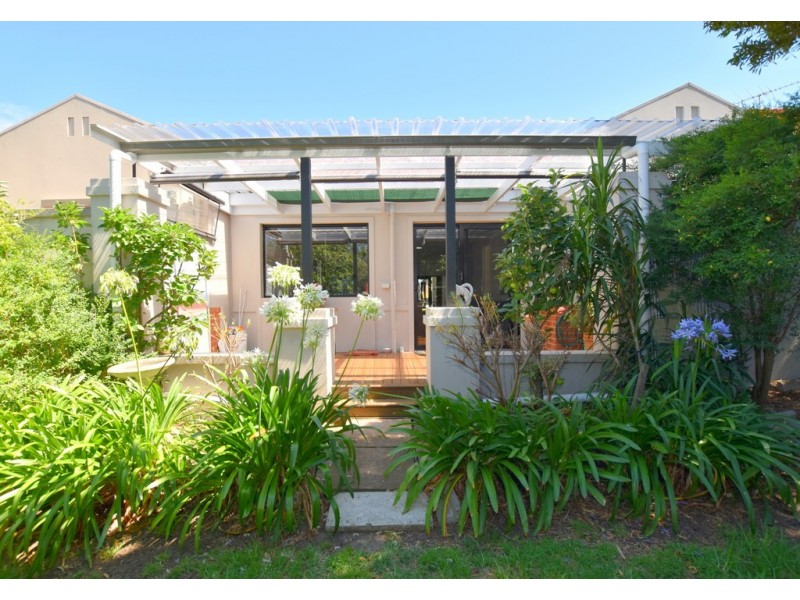 6 Swallow Street, Port Melbourne VIC 3207