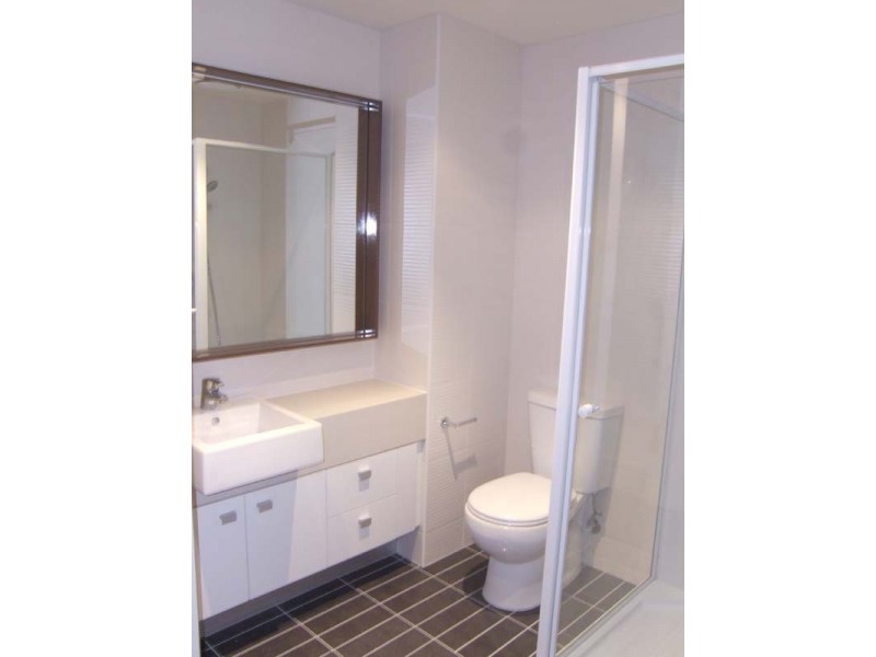 REF 02166/63 Whiteman Street, Southbank VIC 3006