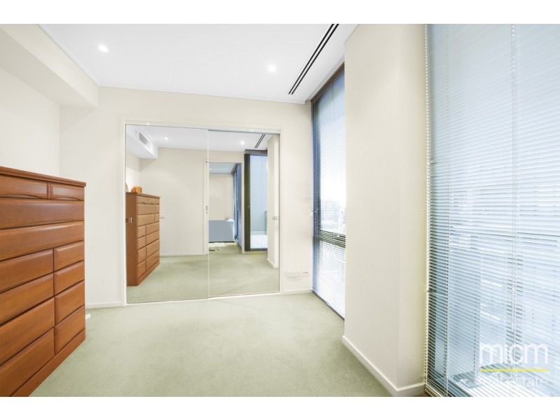 REF 02177/100 Kavanagh Street, Southbank VIC 3006
