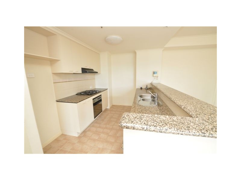 REF 02205/83 Queensbridge Street, Southbank VIC 3006