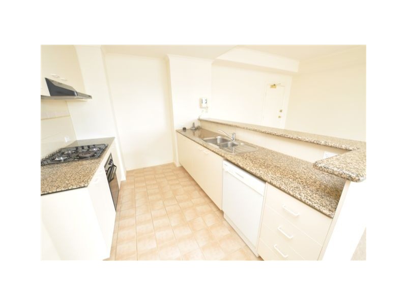 REF 02205/83 Queensbridge Street, Southbank VIC 3006