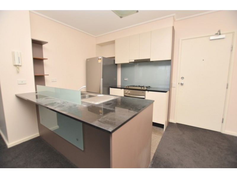 REF 02211/173 City Road, Southbank VIC 3006