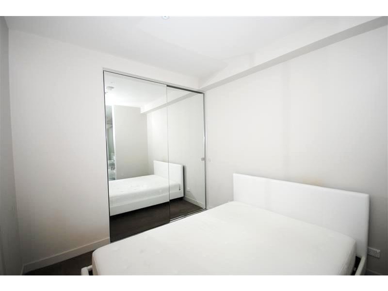 1006/50 Claremont Street, South Yarra VIC 3141