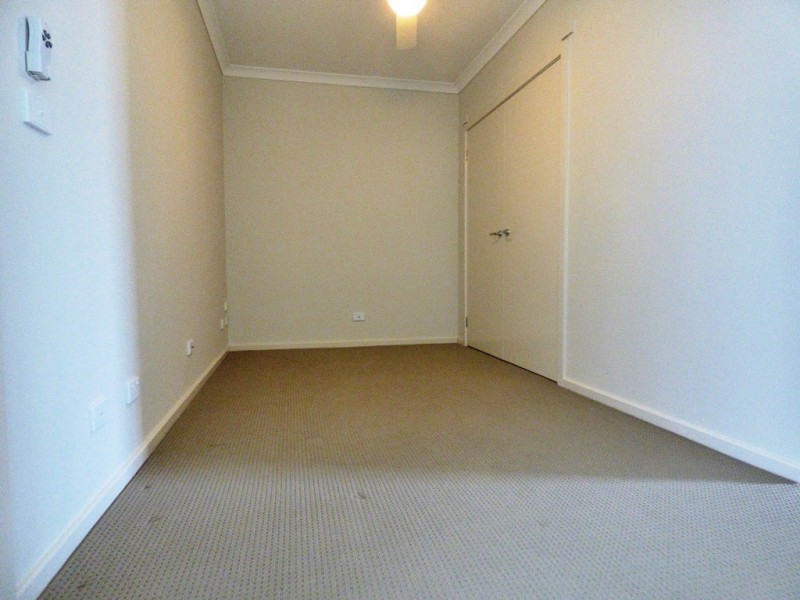 10 Whitetop Drive, Point Cook VIC 3030