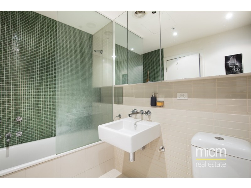 207/55 Queens Road, Melbourne VIC 3004