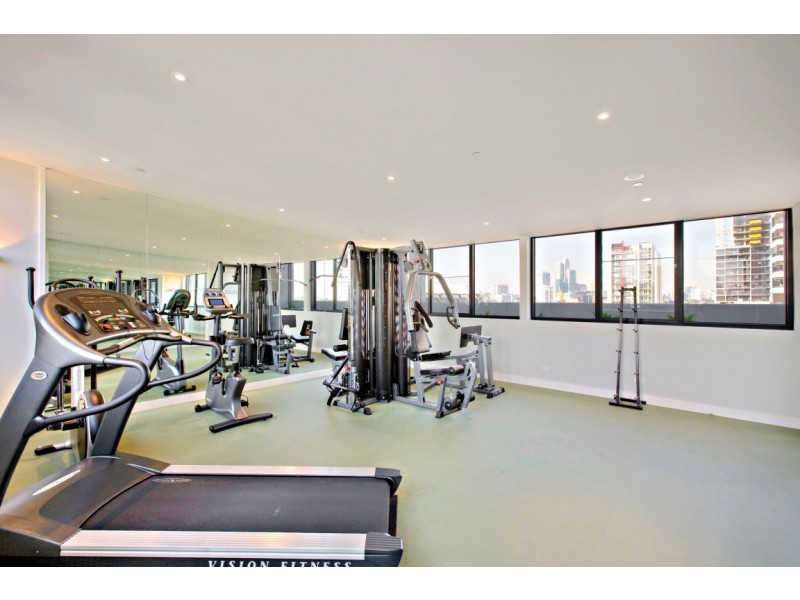 REF 031609/63 Whiteman Street, Southbank VIC 3006