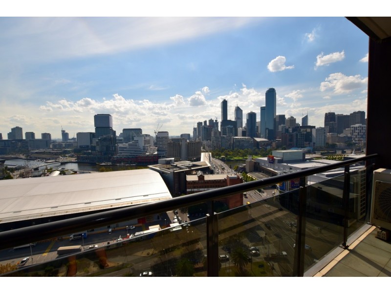 REF 031609/63 Whiteman Street, Southbank VIC 3006