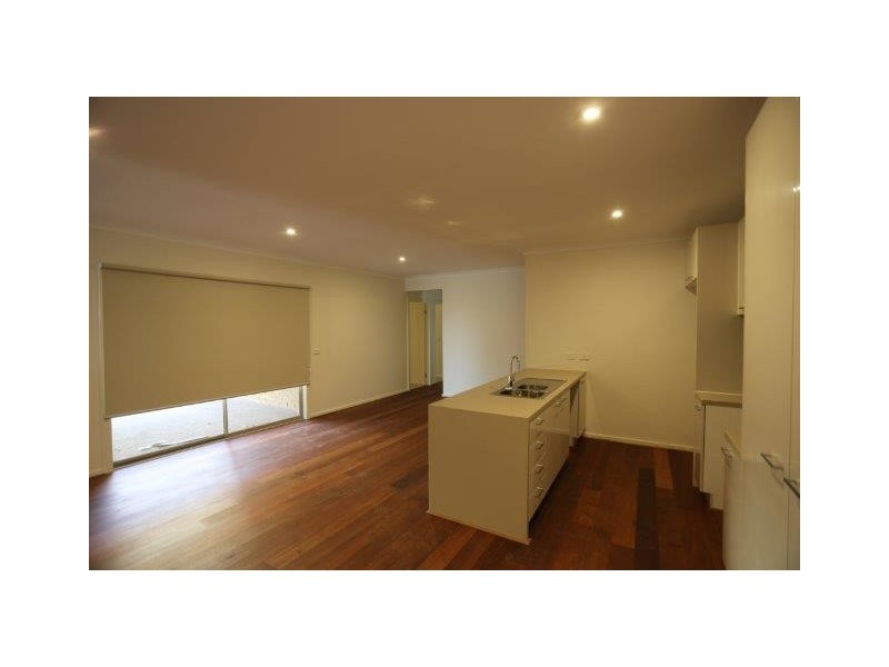 37 Noorat Place, Cranbourne North VIC 3977