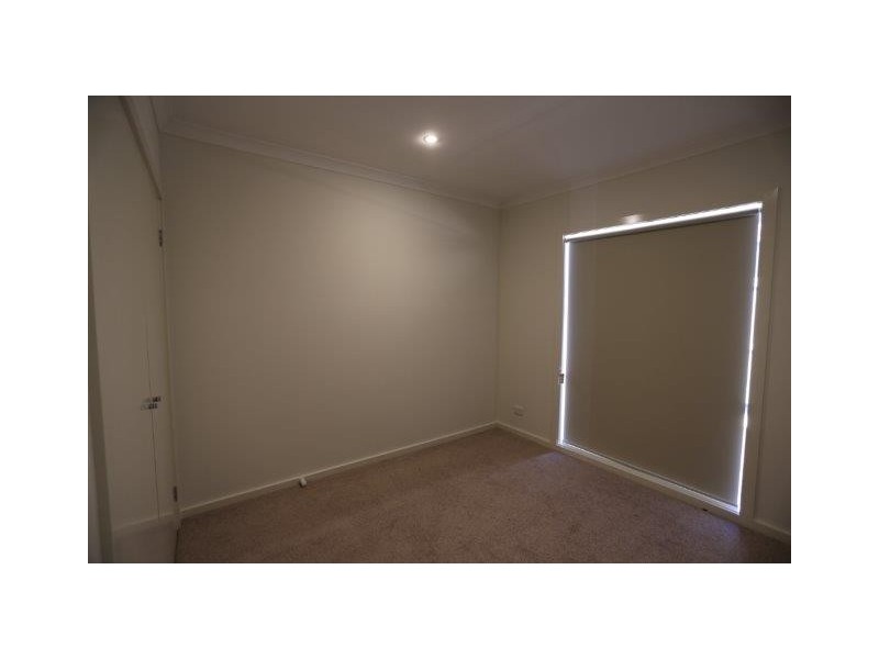 37 Noorat Place, Cranbourne North VIC 3977