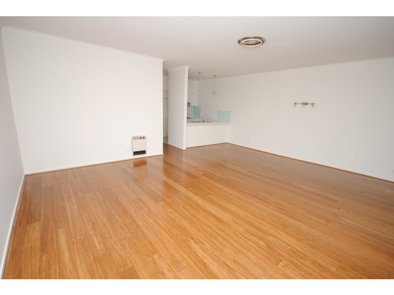 6/30 Miles Street, Southbank VIC 3006