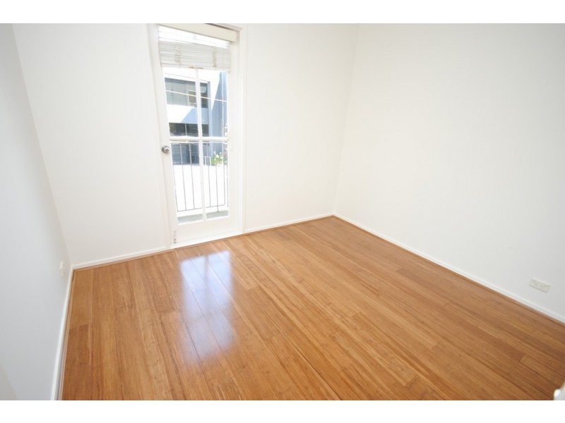 6/30 Miles Street, Southbank VIC 3006