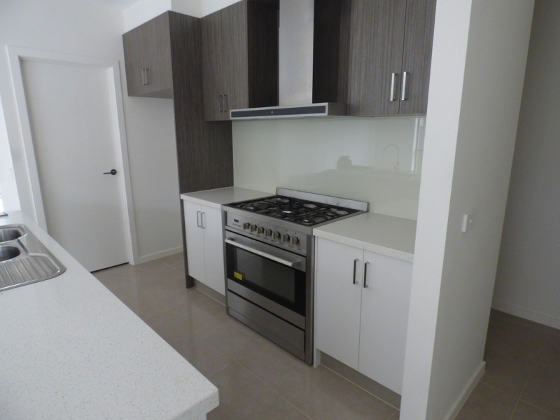 18 Galactic Way, Truganina VIC 3029