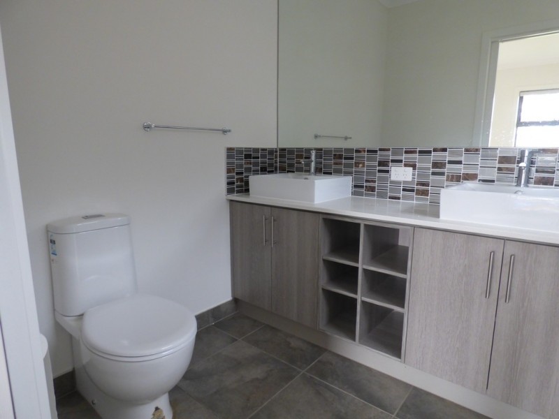 18 Galactic Way, Truganina VIC 3029