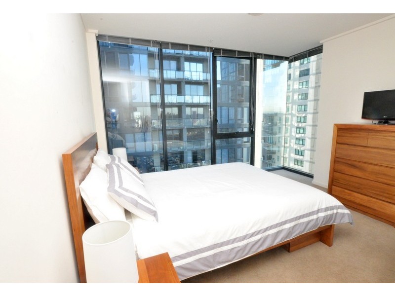 REF 03246/100 Kavanagh Street, Southbank VIC 3006
