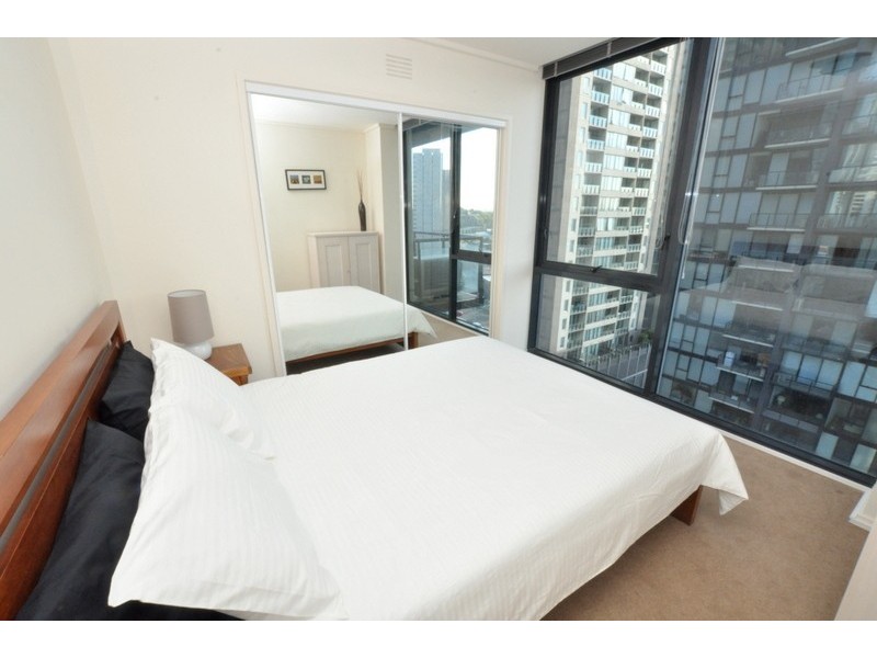 REF 03246/100 Kavanagh Street, Southbank VIC 3006