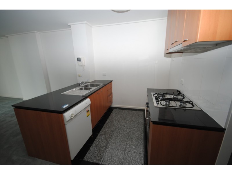 REF 032709/163 City Road, Southbank VIC 3006