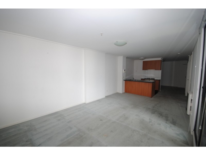 REF 032709/163 City Road, Southbank VIC 3006