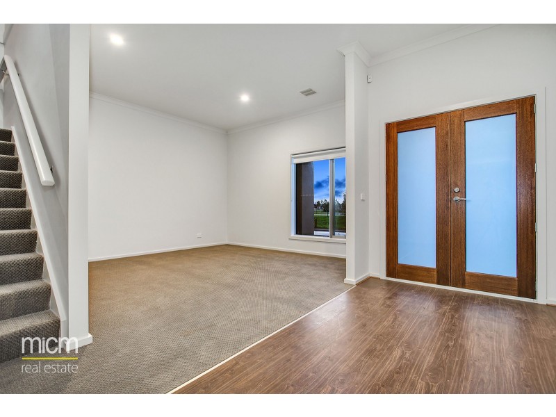 21 Wingfield Parkway, Williams Landing VIC 3027