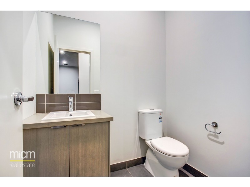 21 Wingfield Parkway, Williams Landing VIC 3027