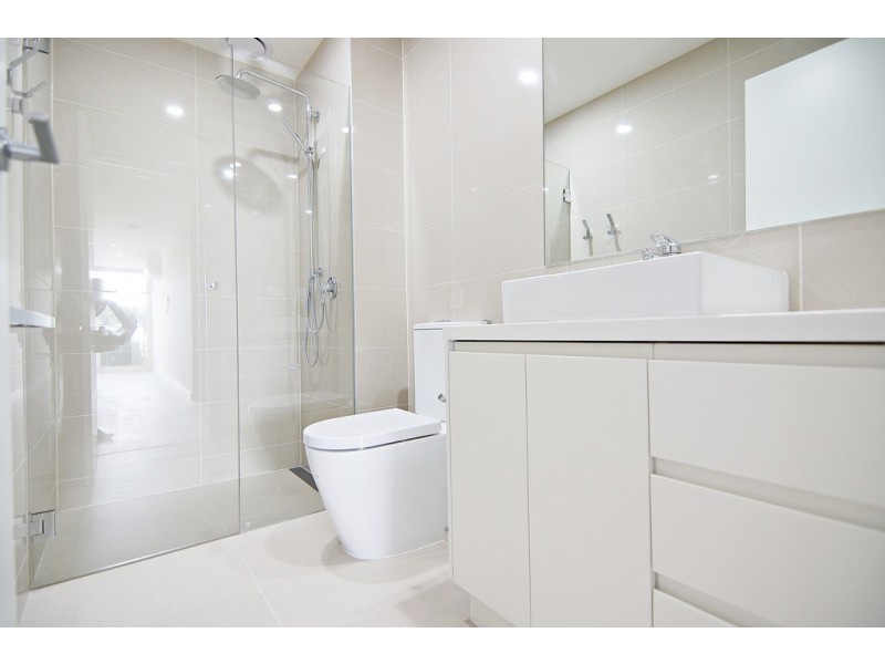 104/33 Racecourse Road, North Melbourne VIC 3051