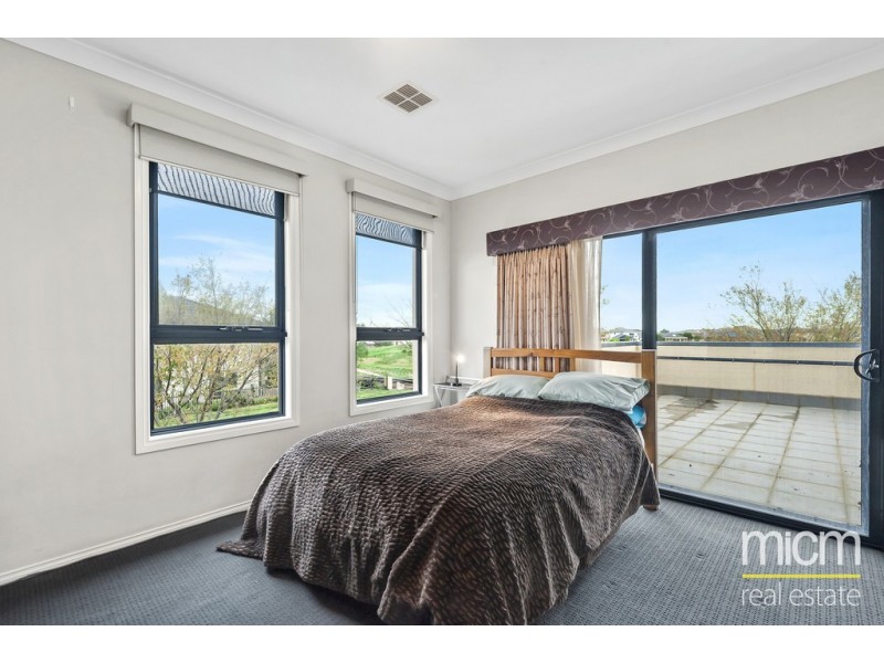 12 Cremorne Street, Sanctuary Lakes VIC 3030