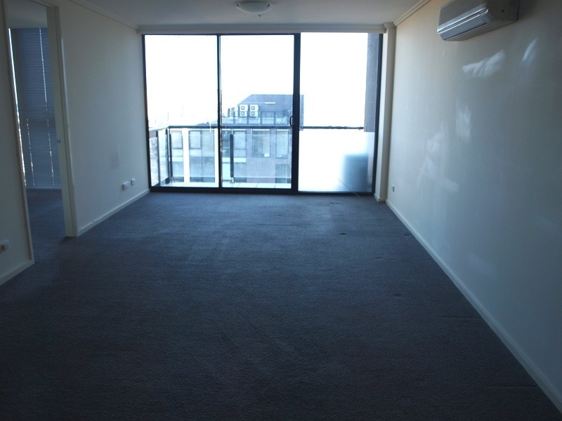 REF 032909/88 Kavanagh Street, Southbank VIC 3006