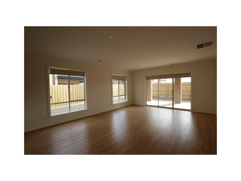 22 Payson Drive, Point Cook VIC 3030