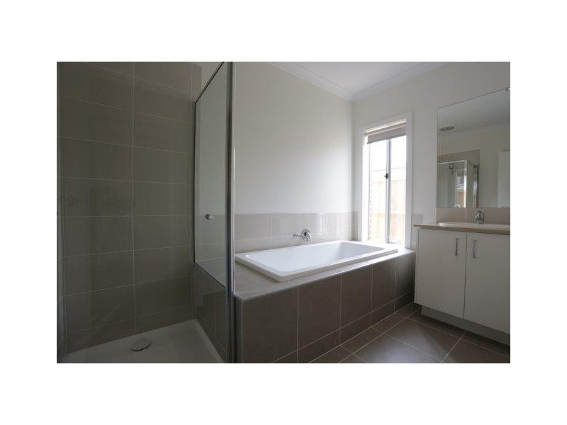 22 Payson Drive, Point Cook VIC 3030