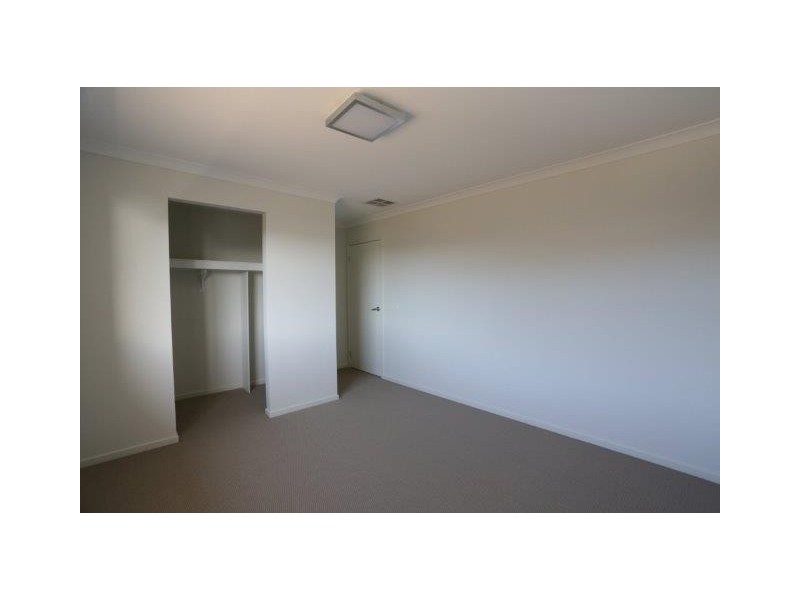 29 Stoneleigh Circuit, Williams Landing VIC 3027