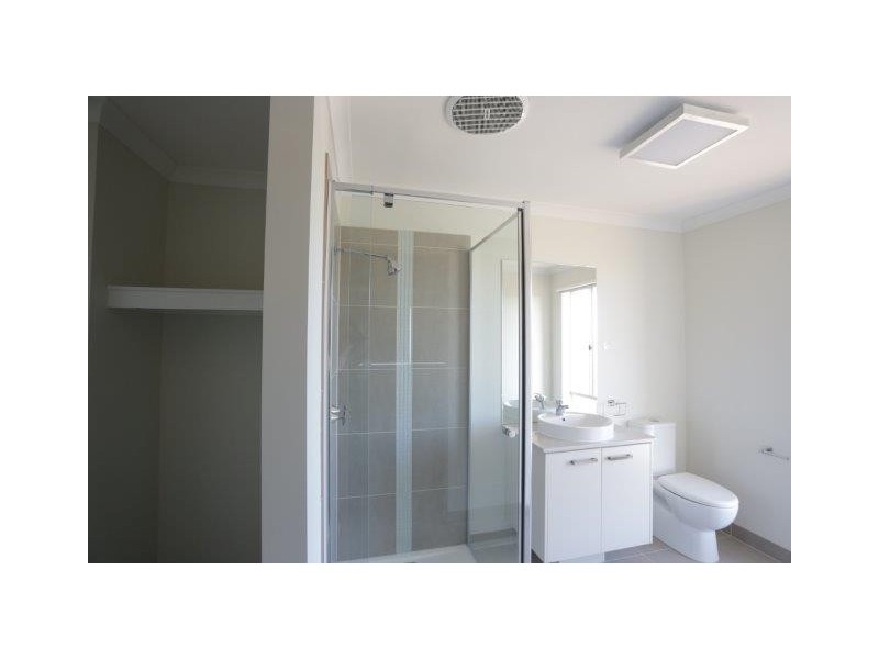 29 Stoneleigh Circuit, Williams Landing VIC 3027