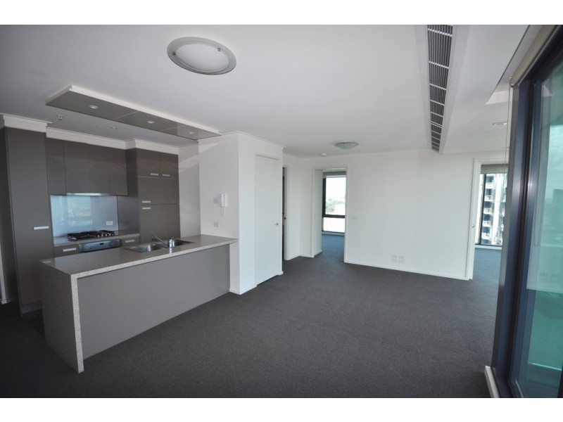 REF 033005/180 City Road, Southbank VIC 3006