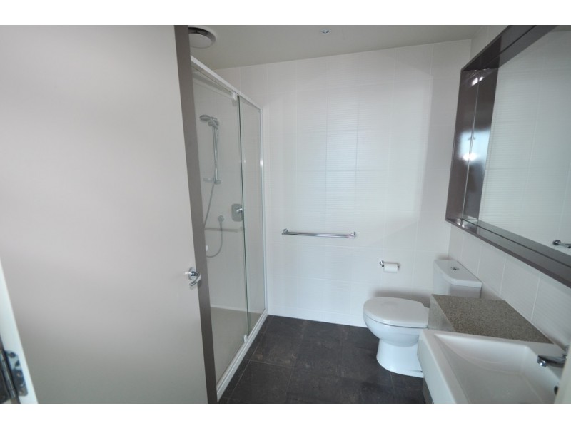 REF 033005/180 City Road, Southbank VIC 3006