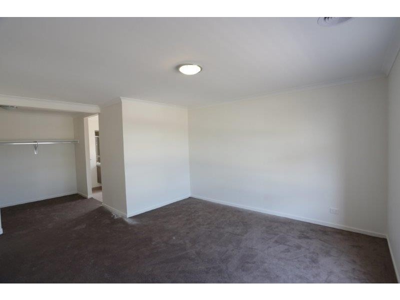 10 Sound Way, Point Cook VIC 3030