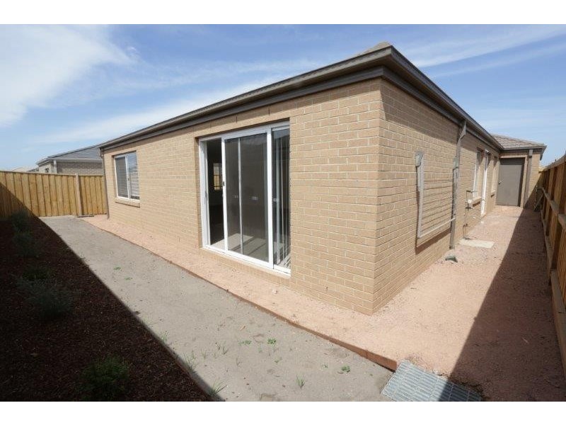 10 Sound Way, Point Cook VIC 3030