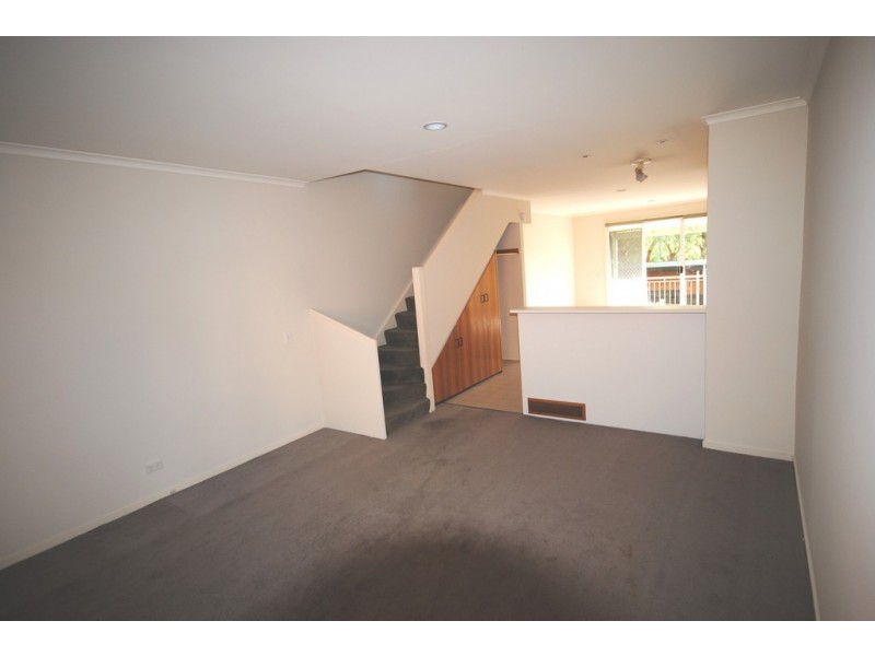 166 Wiltshire Drive, Kew VIC 3101