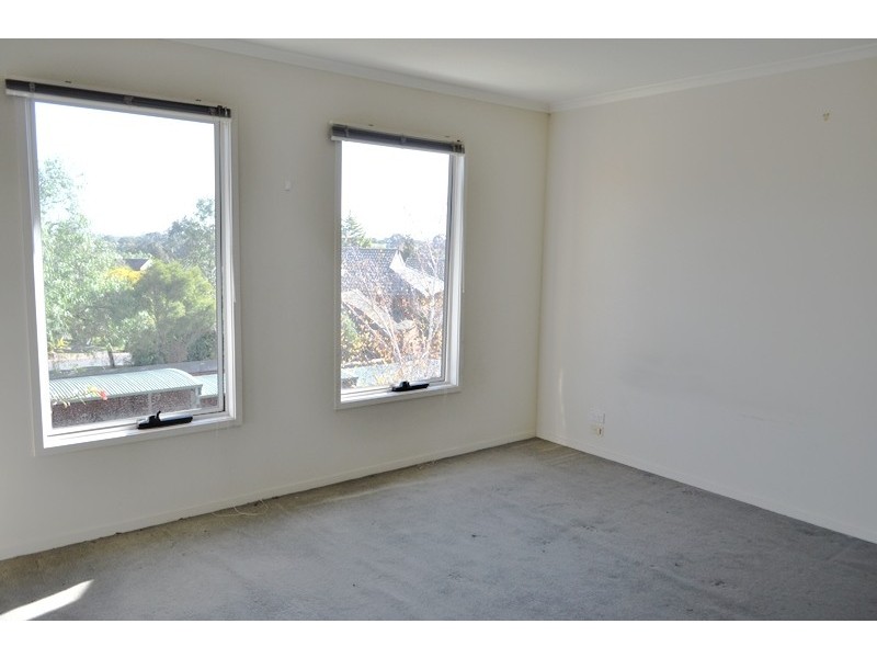 166 Wiltshire Drive, Kew VIC 3101