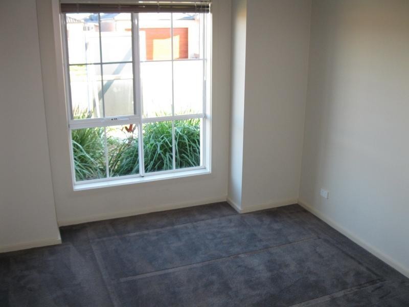 14 Skein Street, Point Cook VIC 3030