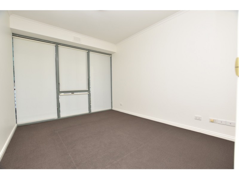 REF 040411/83 Queensbridge Street, Southbank VIC 3006