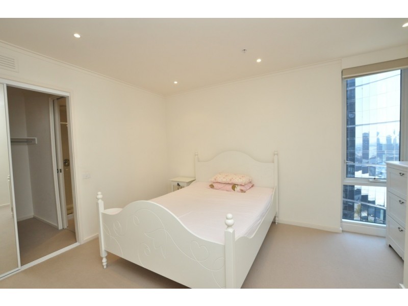 REF 040723/63 Whiteman Street, Southbank VIC 3006