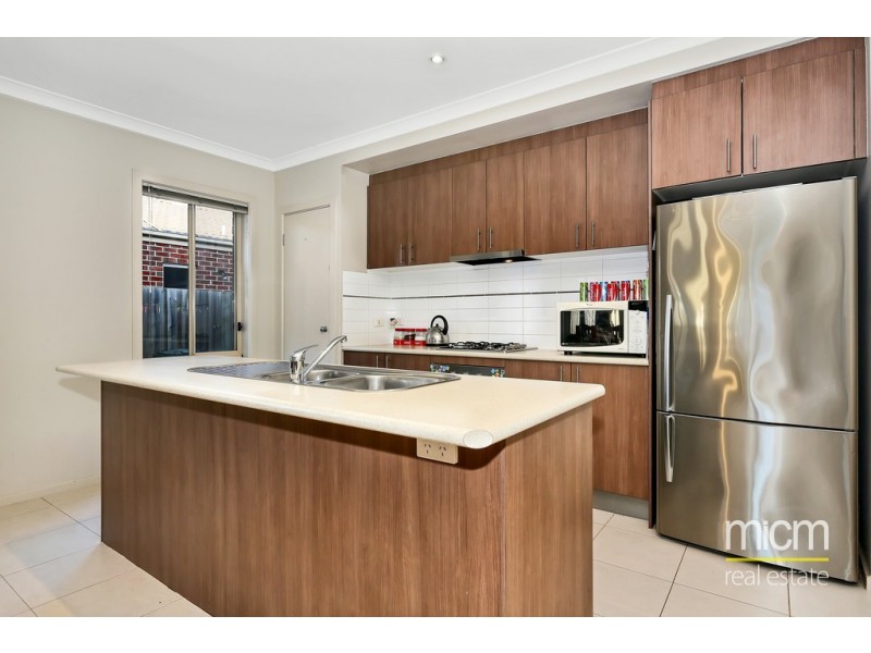 11 Cooinda way, Point Cook VIC 3030