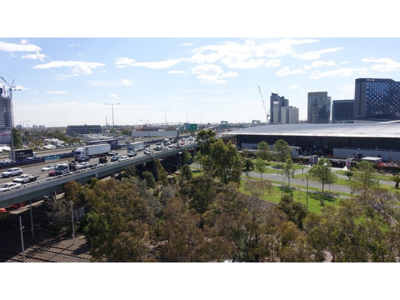 79/99 Whiteman Street, Southbank VIC 3006