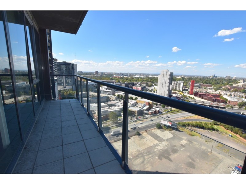 REF 041032/100 Kavanagh Street, Southbank VIC 3006