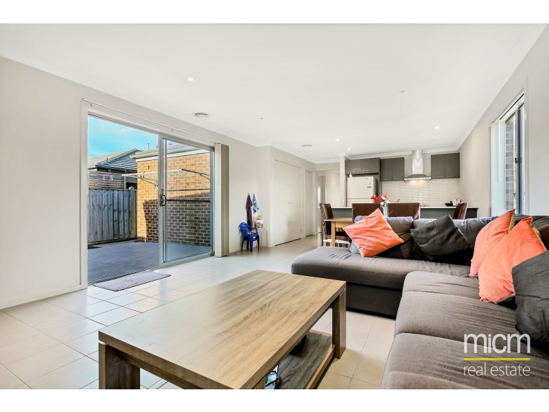 182 Saltwater Promenade, Point Cook VIC 3030