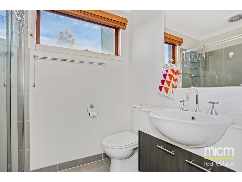 182 Saltwater Promenade, Point Cook VIC 3030