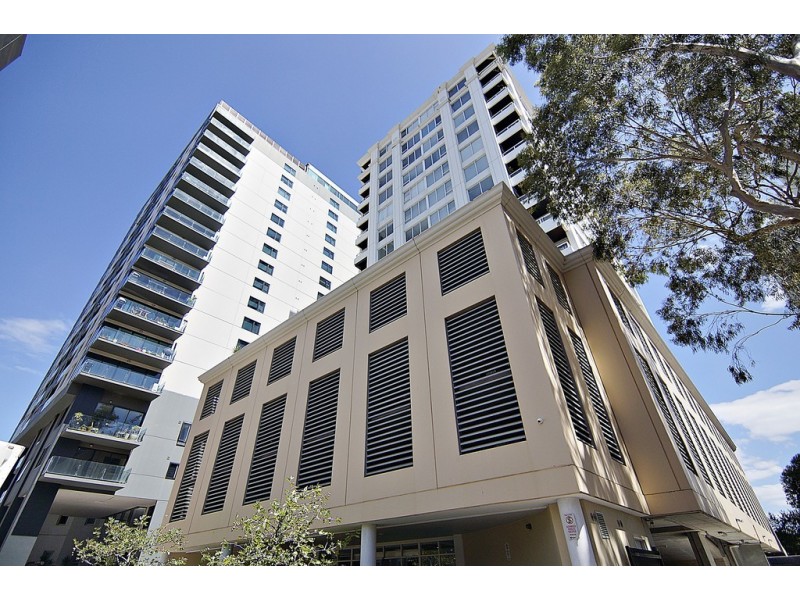 REF 041202/82 Queens Road, Melbourne VIC 3000