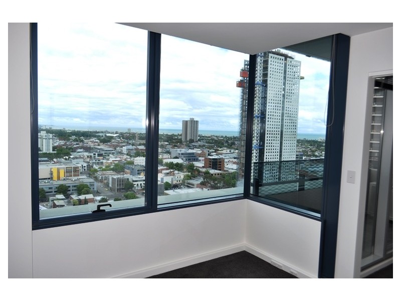 REF 041323/241 City Road, Southbank VIC 3006