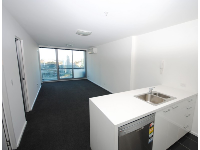 REF 042002/241 City Road, Southbank VIC 3006