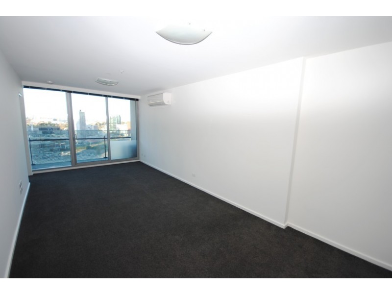 REF 042002/241 City Road, Southbank VIC 3006