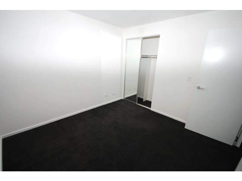 REF 042002/241 City Road, Southbank VIC 3006