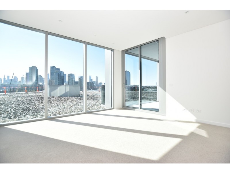 604/81 South Wharf Drive, Docklands VIC 3008